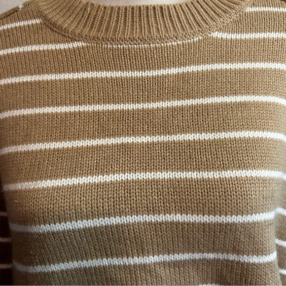 Tahari sweater tan white stripe sz large good condition - Picture 2 of 6